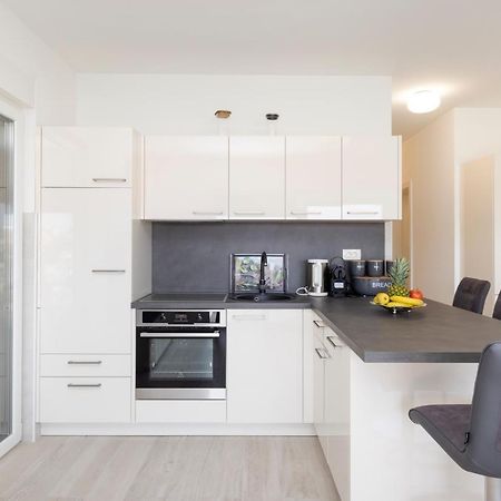 Apartments Tony Малий Лошинь Екстер'єр фото