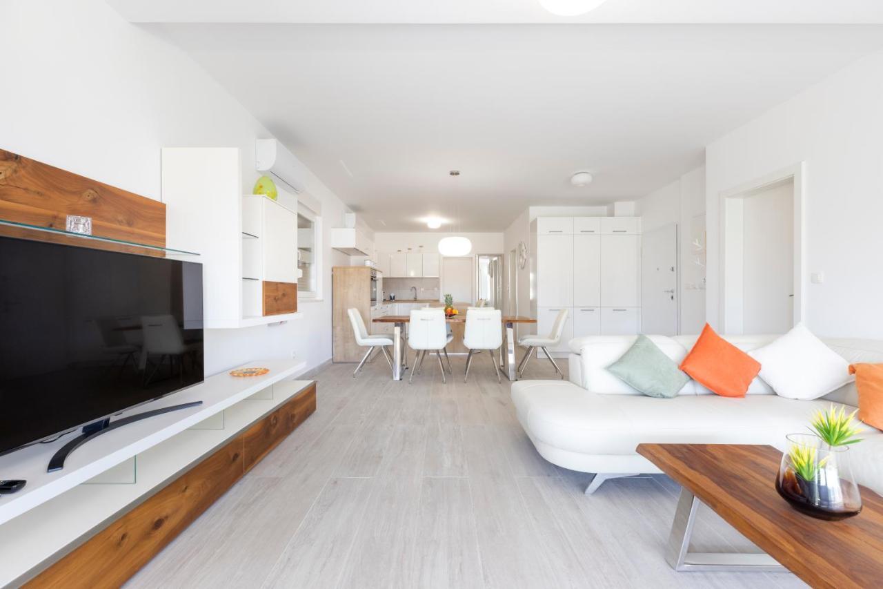 Apartments Tony Малий Лошинь Екстер'єр фото