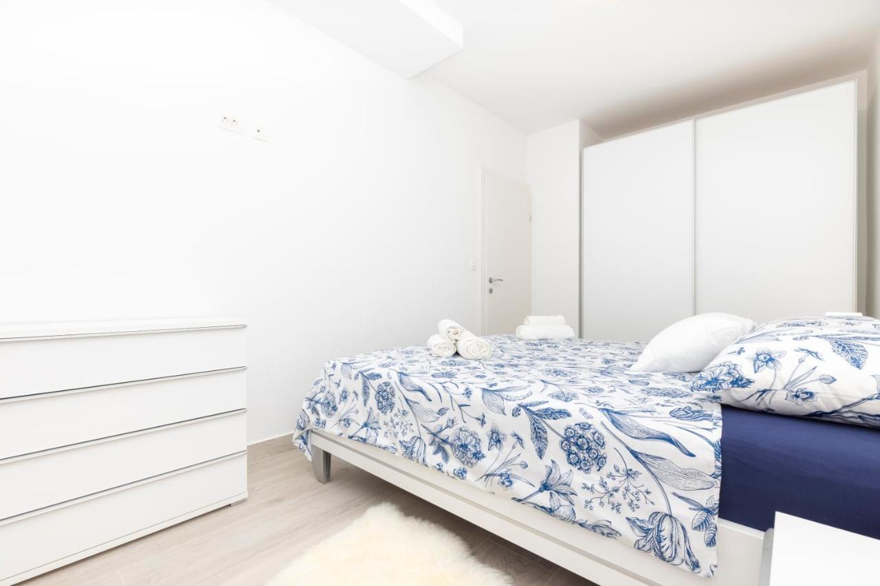 Apartments Tony Малий Лошинь Екстер'єр фото