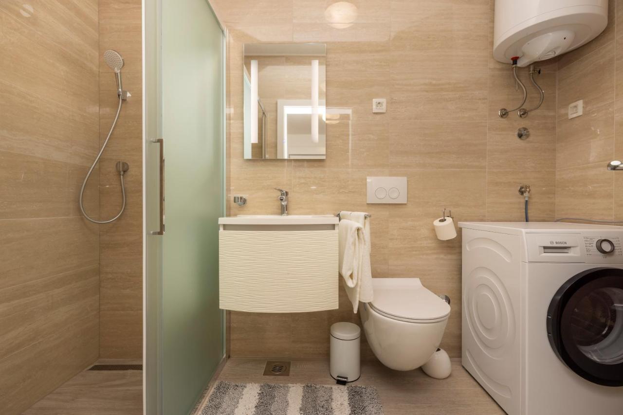 Apartments Tony Малий Лошинь Екстер'єр фото